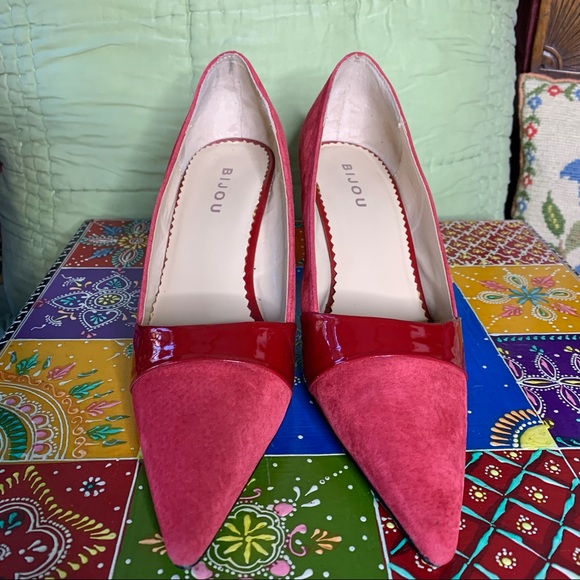 90s Red Suede Pumps - Picture 3 of 8